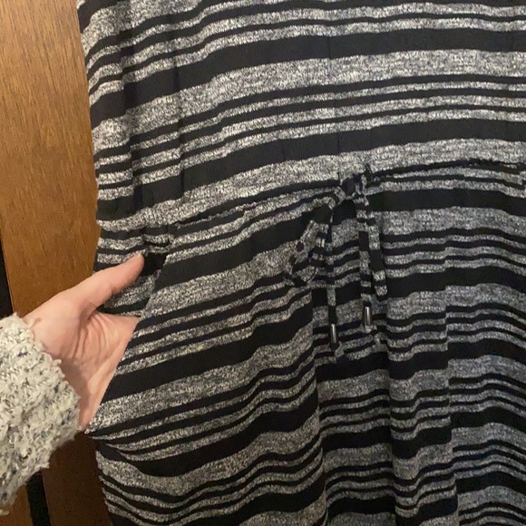 Banana Republic Sporty Dress - Picture 2 of 8